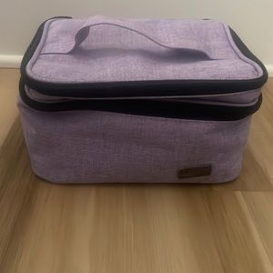 Essential oil travel case